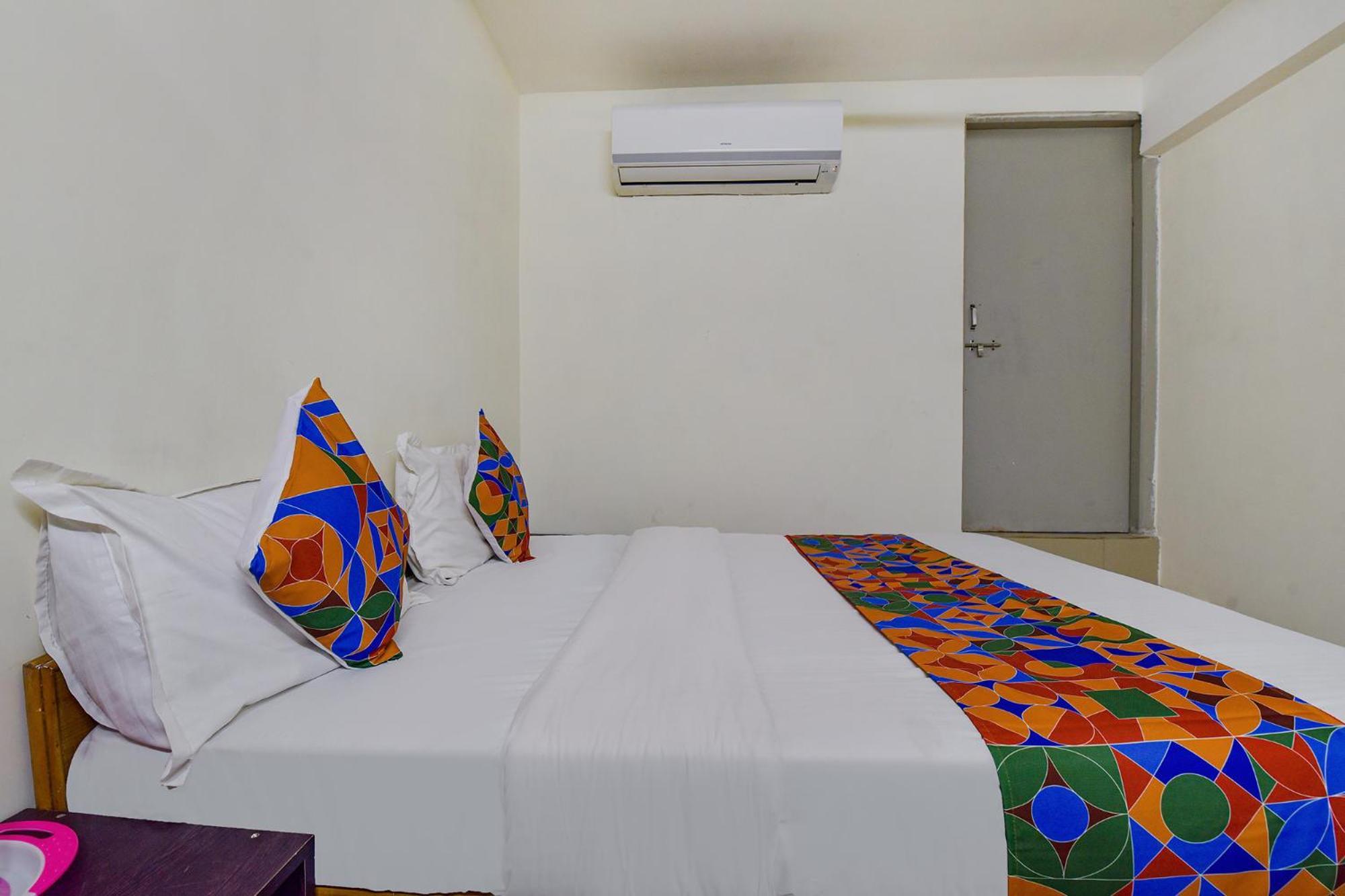 Hotel O Himalaya Inn アーメダバード エクステリア 写真