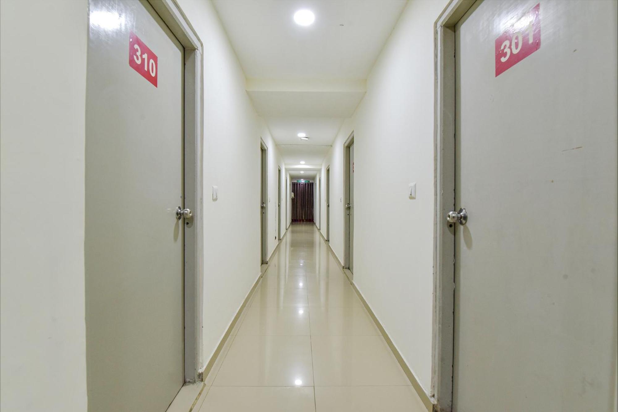 Hotel O Himalaya Inn アーメダバード エクステリア 写真