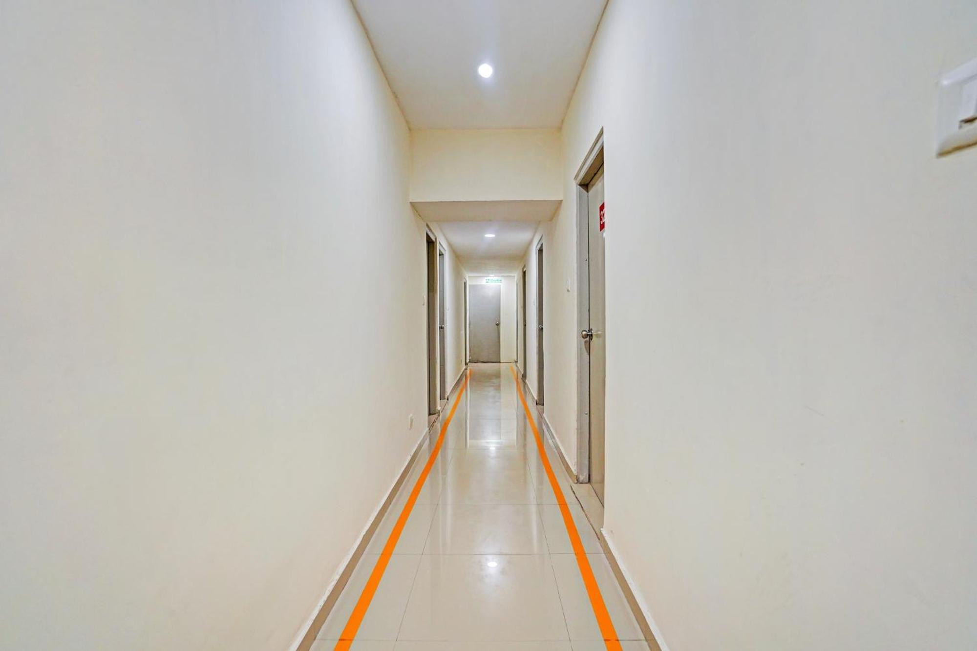 Hotel O Himalaya Inn アーメダバード エクステリア 写真